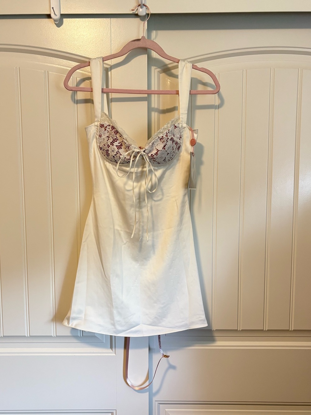 House of CB ADRIANA Ivory Satin And Lace Mini Dress NWT size small - Picture 2 of 7